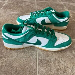 Nike Dunk Low SE Phantom/Malachite Gum Size 15 New With Box